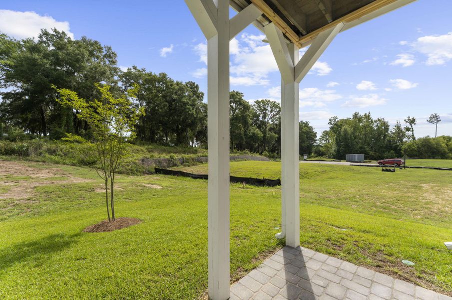 Exterior details and patio area of a home in , Charleston (Image 4).