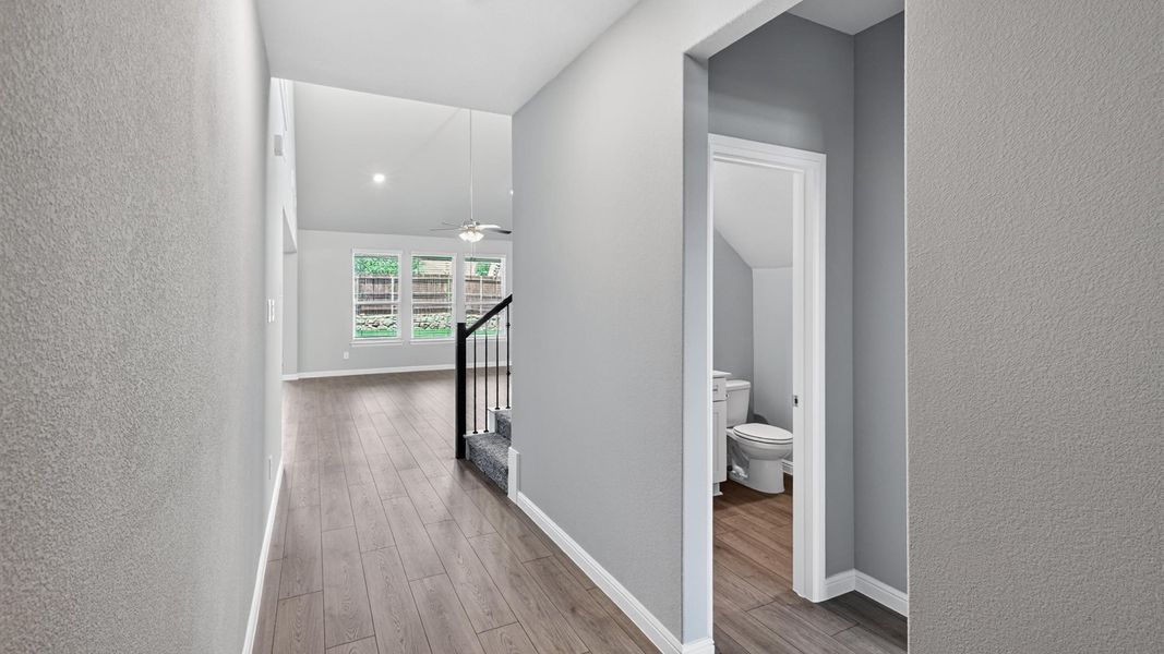 Representative unfurnished interior of a home built from the Wimberley by D.R. Horton in Lakeview Pointe, Midlothian (Image 19).
