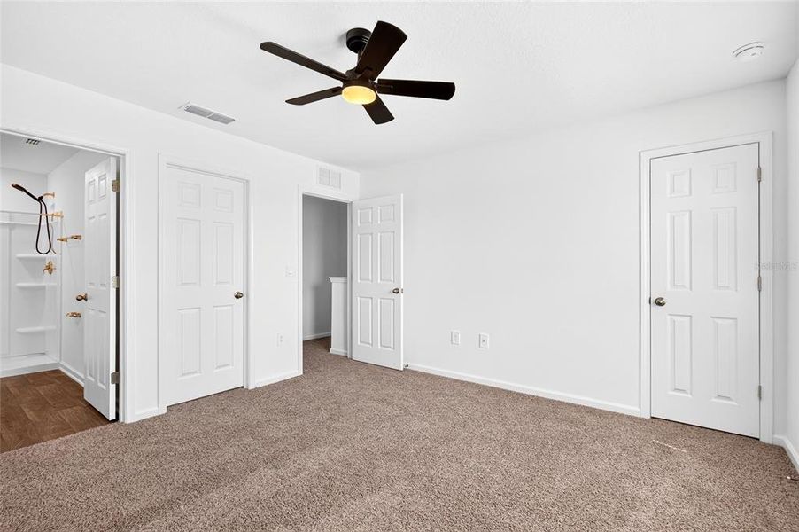 Spacious, unfurnished interior of a new home in , Middleburg (Image 14). Spacious, unfurnished interior of a new home in , Middleburg (Image 14).