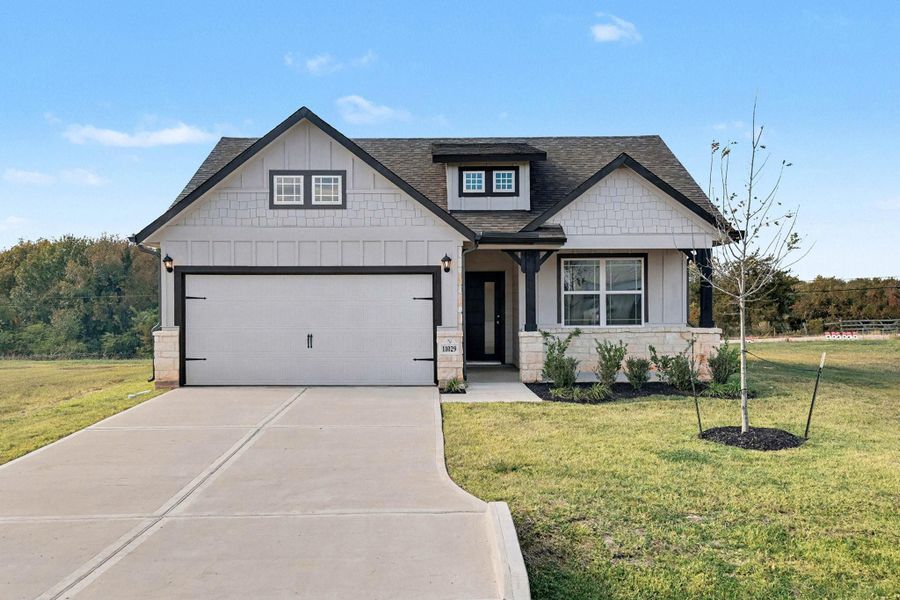 READY NOW!! Fabulous New 1 Story home! This is the Duval plan. Hurry, call and tour this home now! READY NOW!! Fabulous New 1 Story home! This is the Duval plan. Hurry, call and tour this home now!