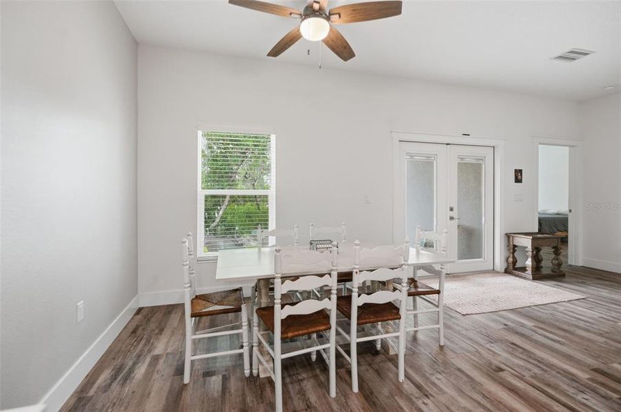 Furnished interior view inside a new home in , Spring Hill (Image 28).