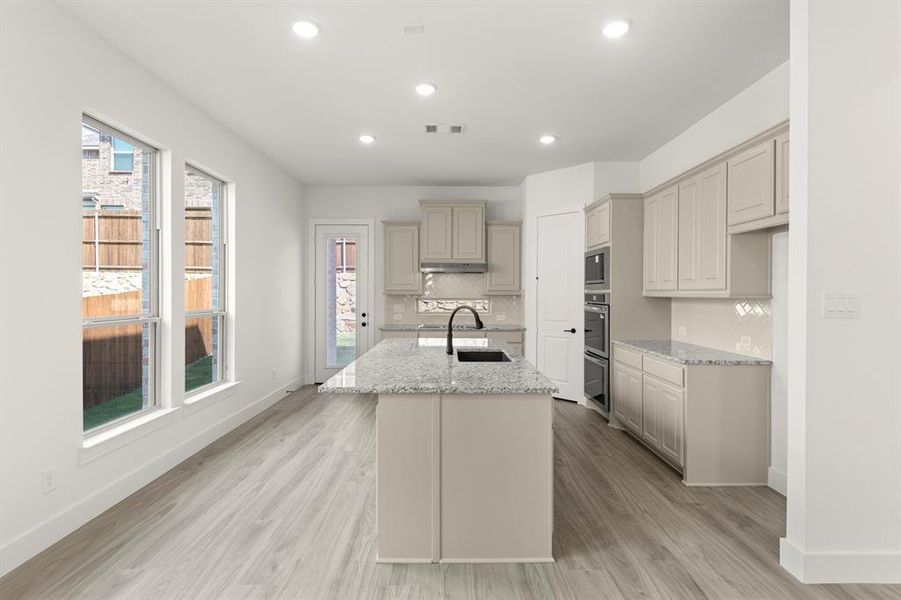 14. 608 Wilderness - Kitchen (5)