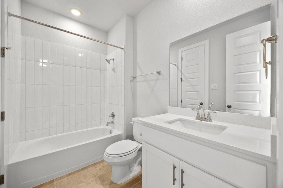 Furnished interior view inside a new home in Santa Rita Ranch, Liberty Hill (Image 5). Furnished interior view inside a new home in Santa Rita Ranch, Liberty Hill (Image 5).