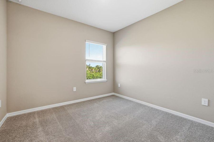 Spacious, unfurnished interior of a new home in Indigo Creek, Apollo Beach (Image 12).