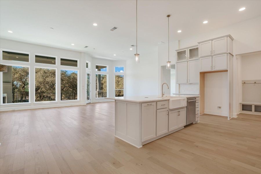 Spacious, unfurnished interior of a new home in Leander Estates, Leander (Image 20).