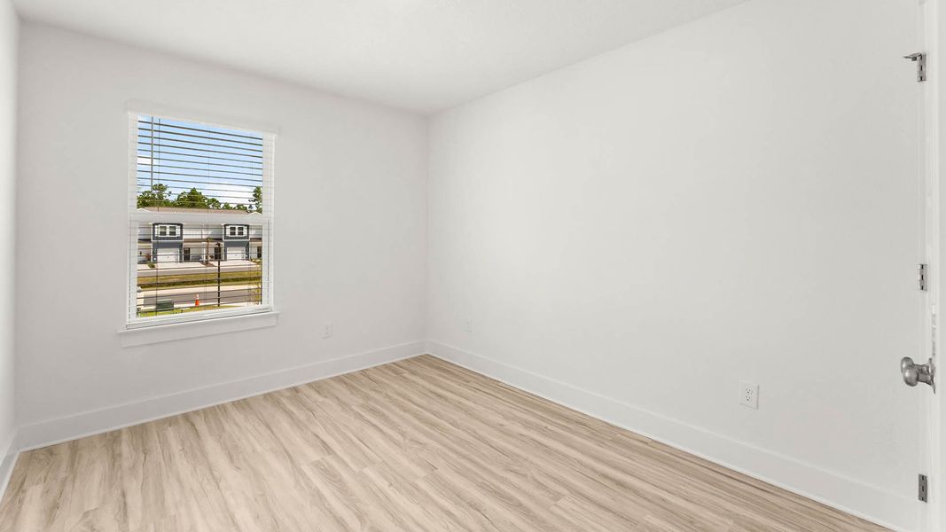 Spacious, unfurnished interior of a new home in Palm Street Townhomes, Destin (Image 20).
