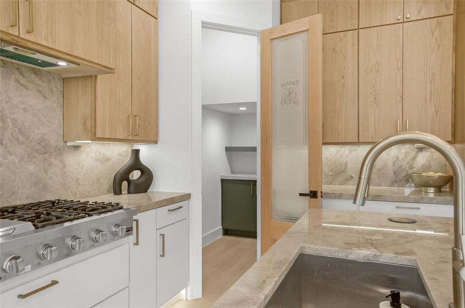 Furnished interior view inside a new home in , Dallas (Image 14).