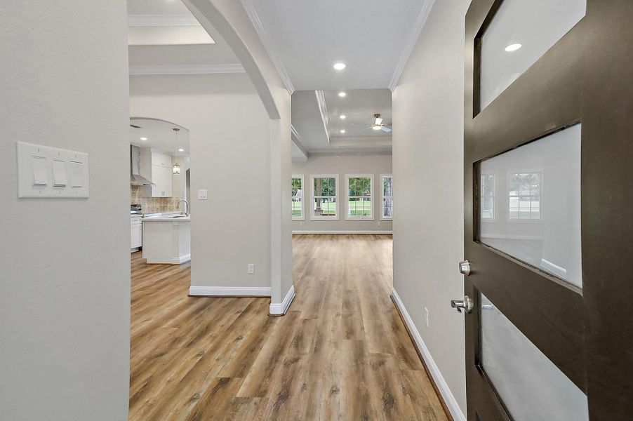 Spacious, unfurnished interior of a new home in , Crosby (Image 6).