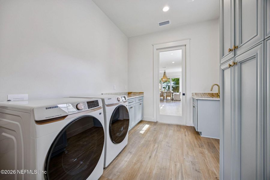 Furnished interior view inside a new home in , Fernandina Beach (Image 30).