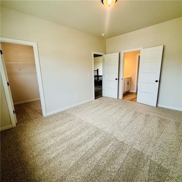 Spacious, unfurnished interior of a new home in Rosewood Lake Estates, Hoschton (Image 42). Spacious, unfurnished interior of a new home in Rosewood Lake Estates, Hoschton (Image 42).