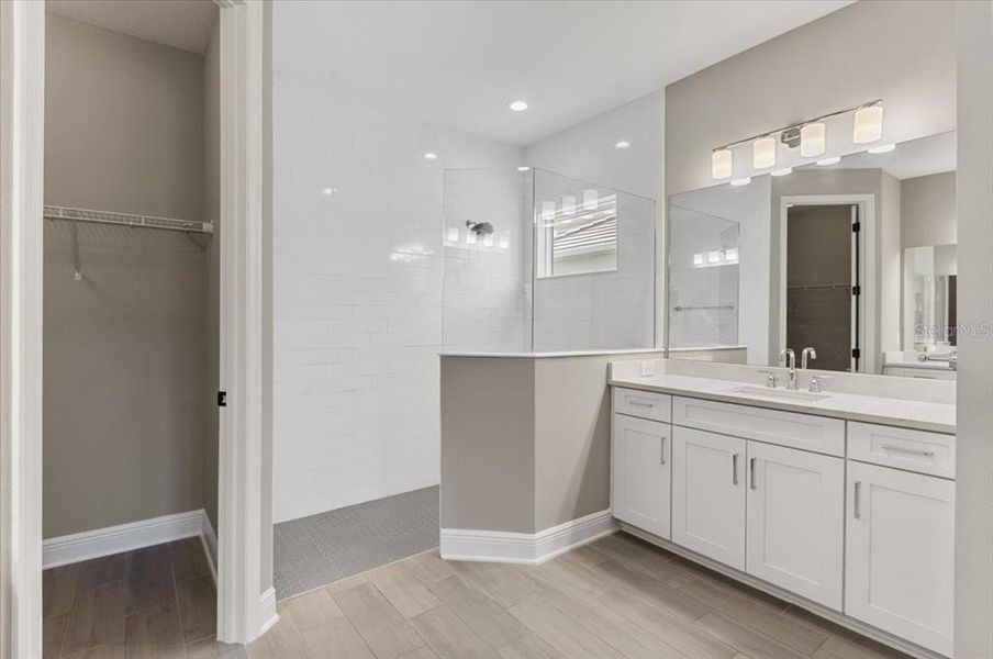 Furnished interior view inside a new home in , Sarasota (Image 13).