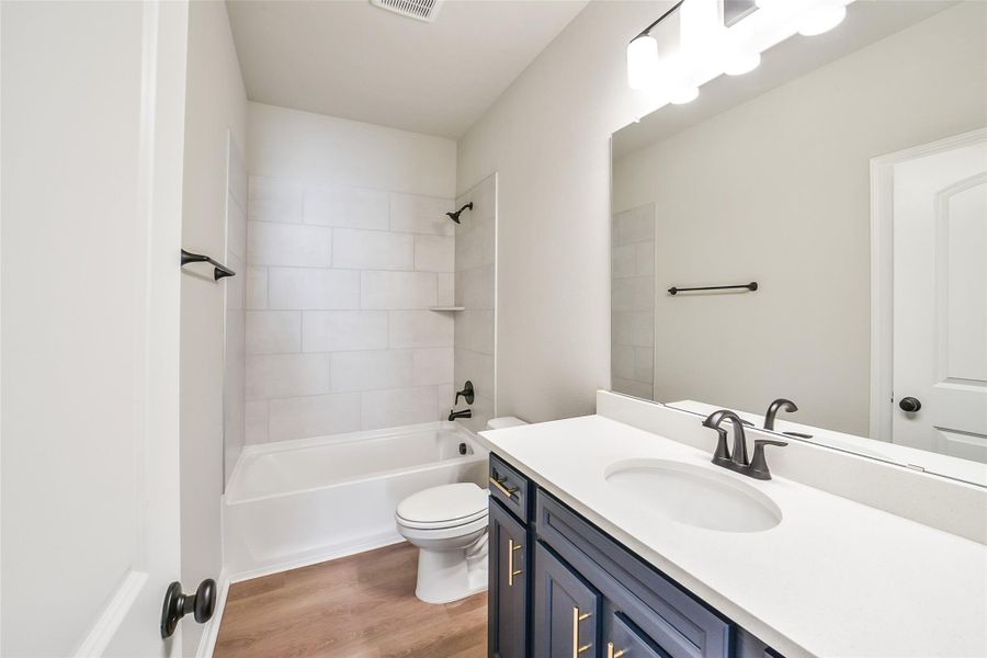 Furnished interior view inside a new home in Mostyn Springs, Magnolia (Image 13). Furnished interior view inside a new home in Mostyn Springs, Magnolia (Image 13).