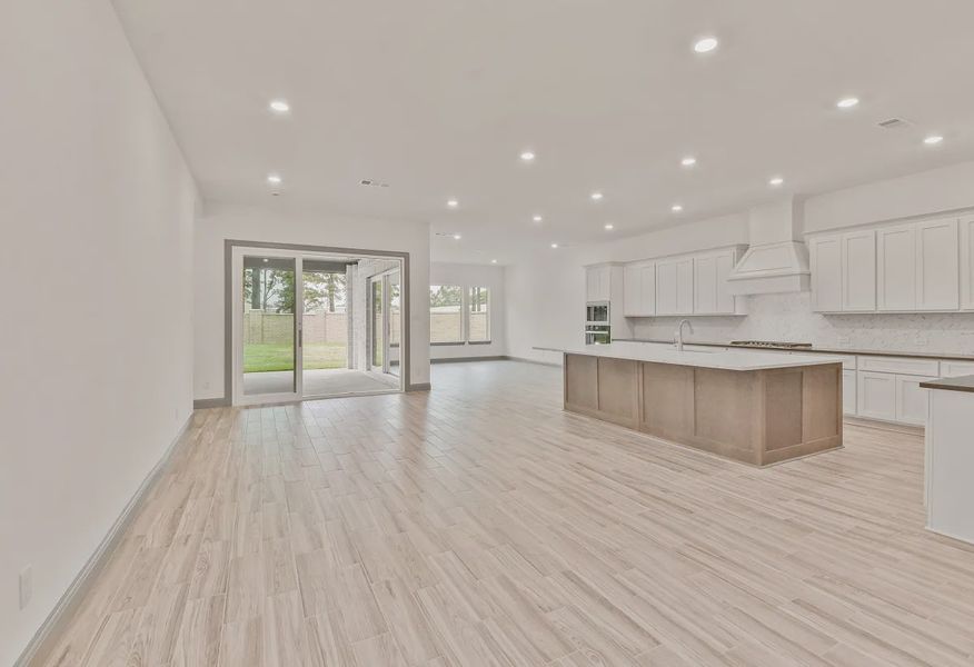 Plan 4132 great room - 7 of 17