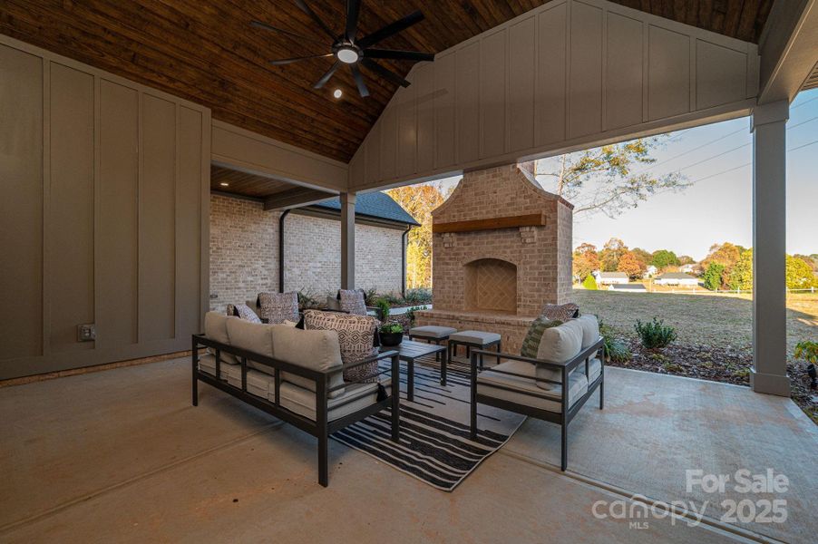 Exterior details and patio area of a home in , Belmont (Image 4).