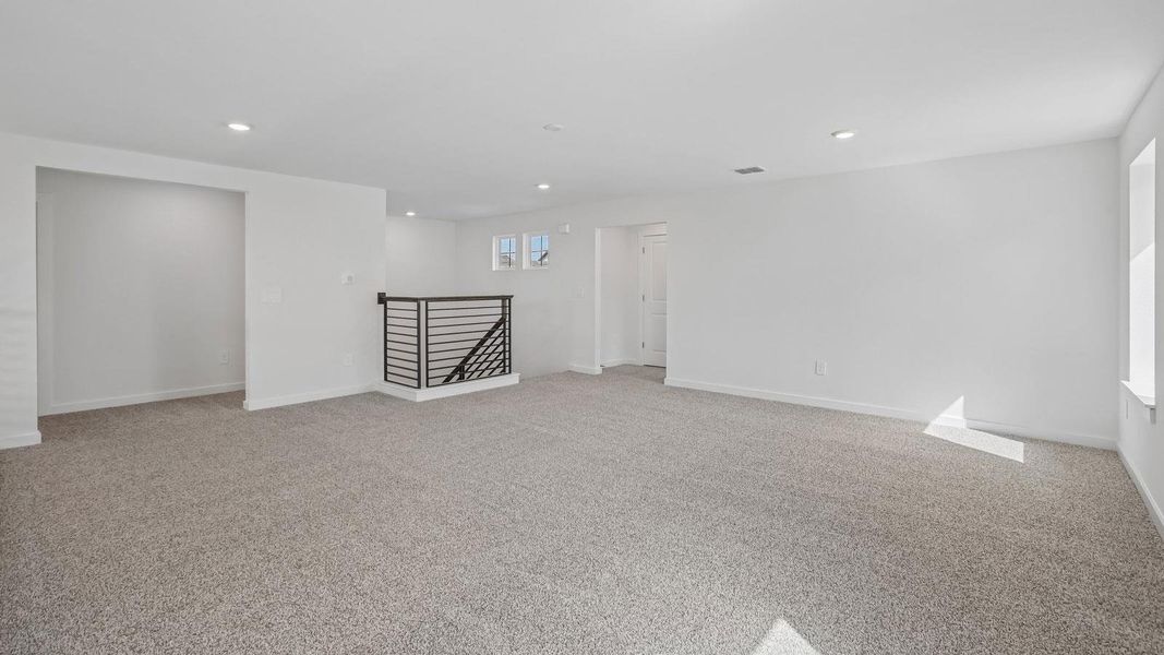 Spacious, unfurnished interior of a new home in Rosenbusch Ranch, Leander (Image 15). Spacious, unfurnished interior of a new home in Rosenbusch Ranch, Leander (Image 15).