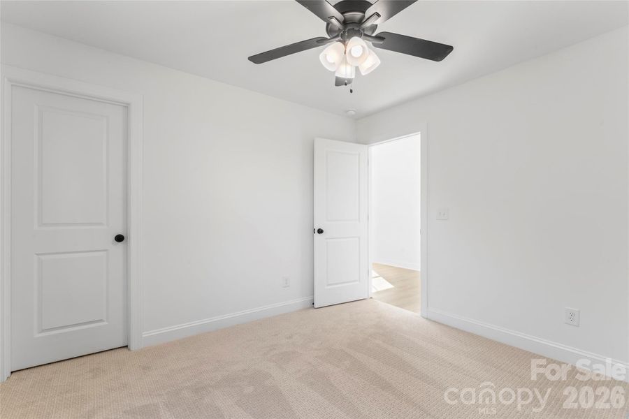 Spacious, unfurnished interior of a new home in , Harrisburg (Image 27).