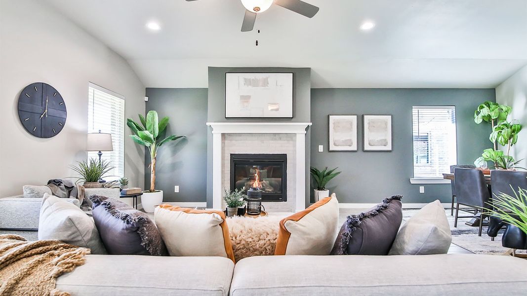 Representative furnished interior of a home built from the The Kingston by D.R. Horton in Abbey Glen, Lubbock (Image 27). Representative furnished interior of a home built from the The Kingston by D.R. Horton in Abbey Glen, Lubbock (Image 27).