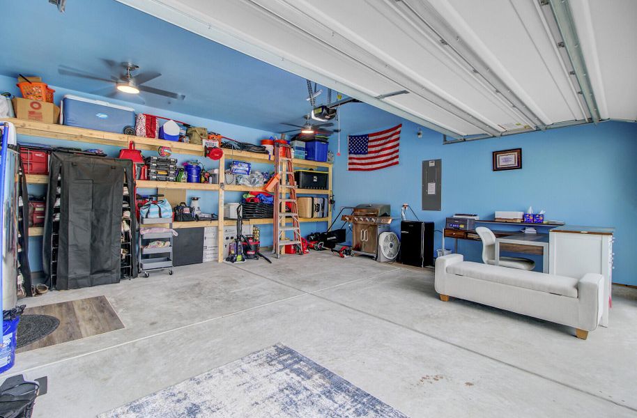 Image 33 of a home in .