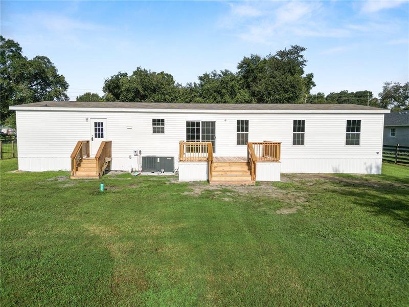 Exterior details and patio area of a home in , Lakeland (Image 34).