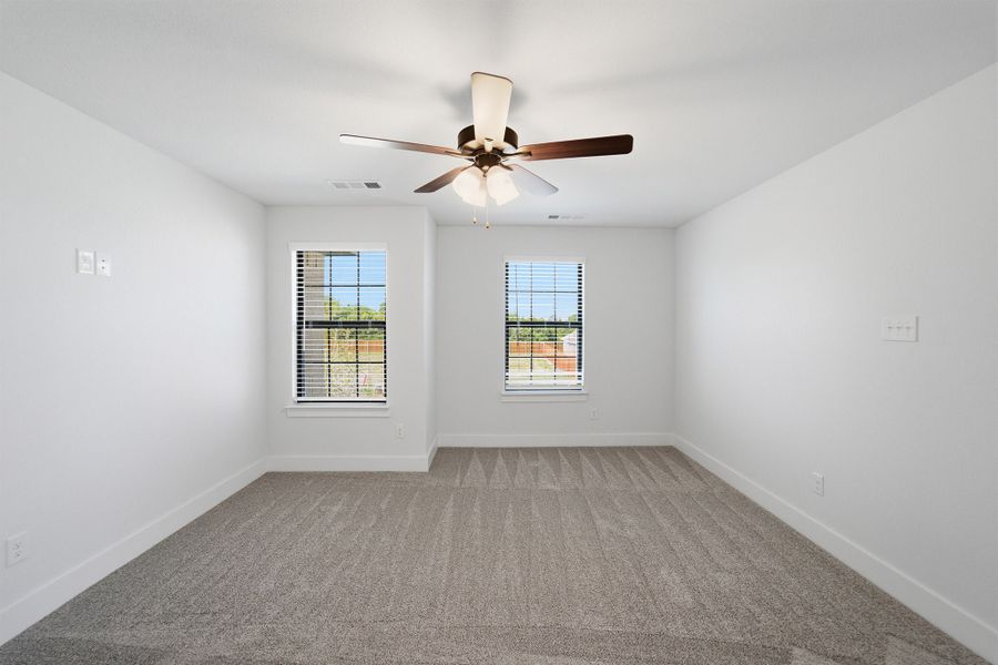 Spacious, unfurnished interior of a new home in Heartland, Crandall (Image 29).