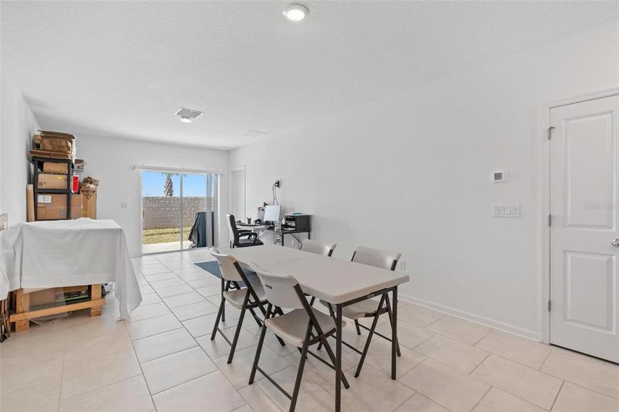 Furnished interior view inside a new home in , Davenport (Image 24). Furnished interior view inside a new home in , Davenport (Image 24).