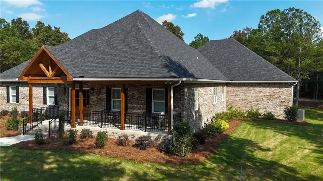 Image 71 of a home in .
