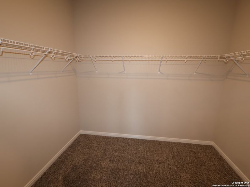 Spacious, unfurnished interior of a new home in Paloma Park, Converse (Image 17).