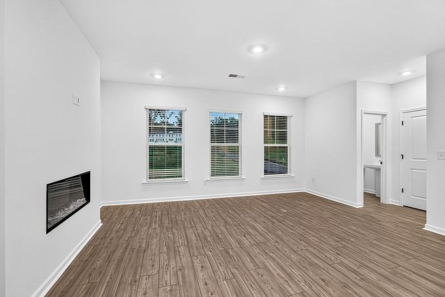 Spacious, unfurnished interior of a new home in Rosewood Farm, Lawrenceville (Image 33). Spacious, unfurnished interior of a new home in Rosewood Farm, Lawrenceville (Image 33).