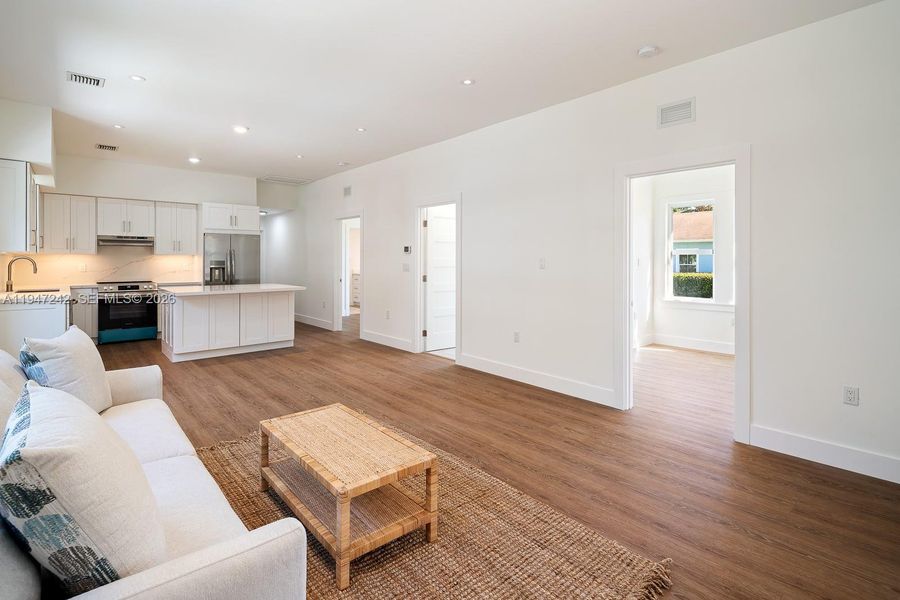 Furnished interior view inside a new home in , Coral Gables (Image 9).