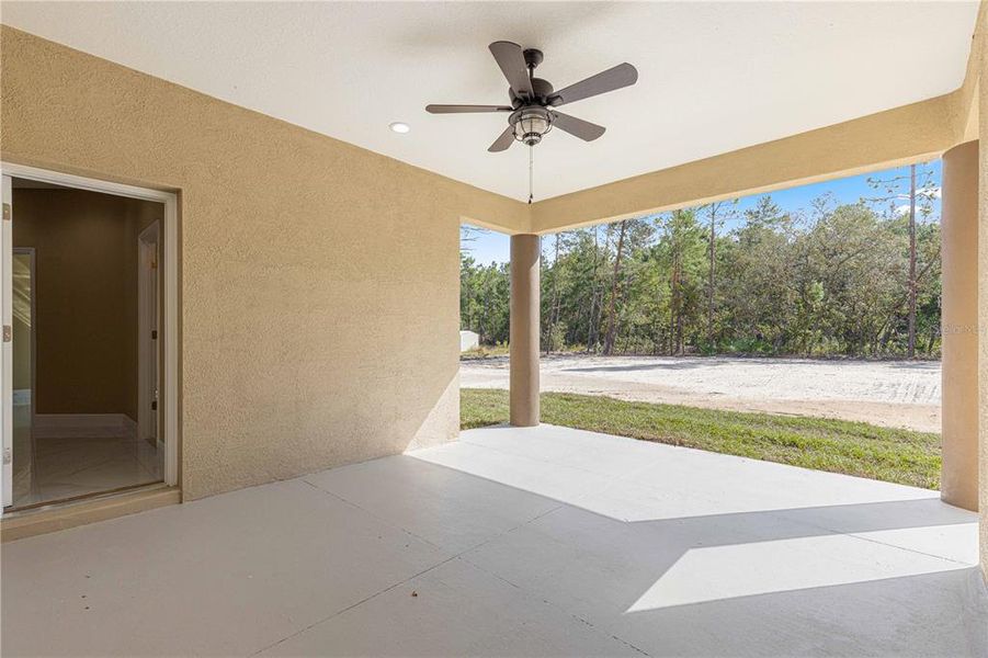 COVERED LANAI WITH LIGHTING AND CEILING FAN