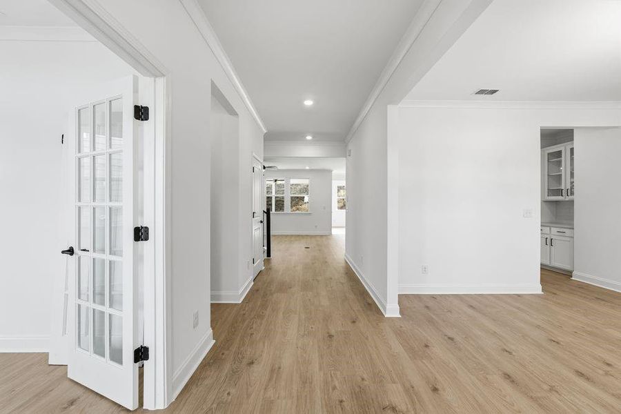 Spacious, unfurnished interior of a new home in Reserve at Hickory Walk, Kennesaw (Image 25).