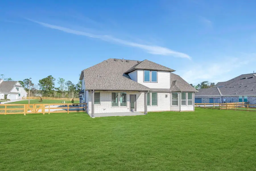 Exterior details and patio area of a home in Lone Star Landing, Montgomery (Image 3).