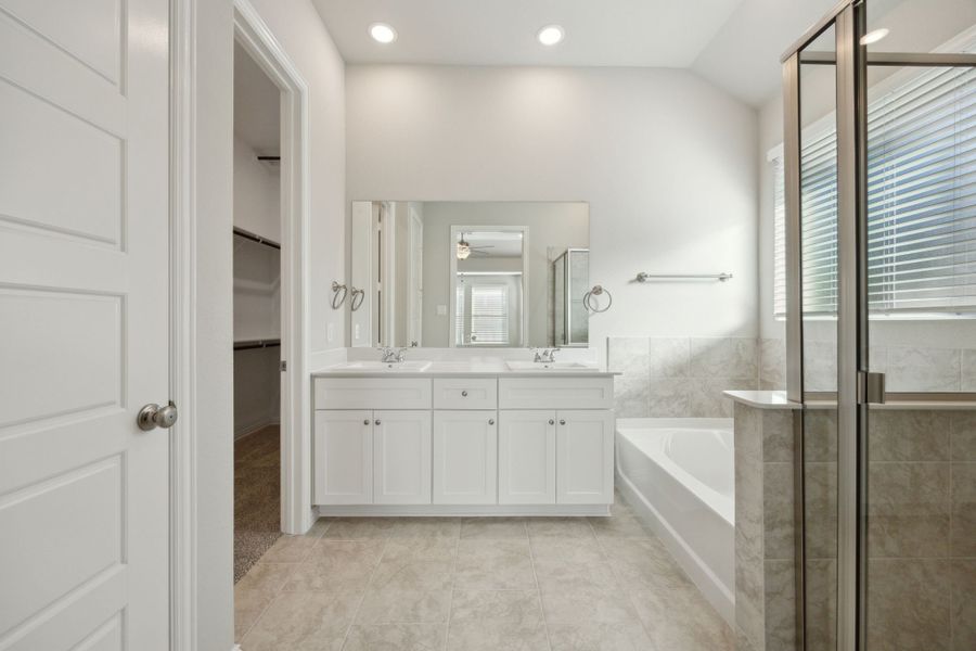 Furnished interior view inside a new home in Summer Crest, Fort Worth (Image 9).