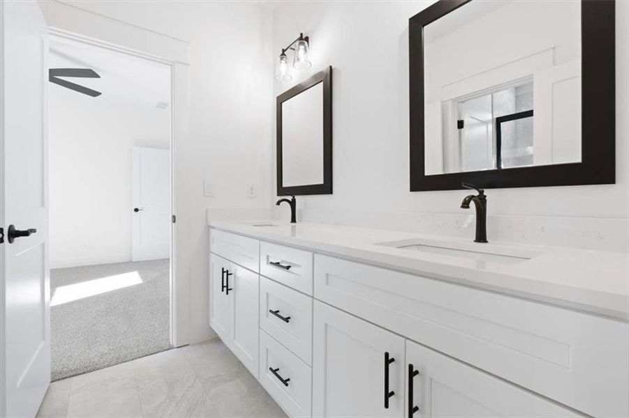 Furnished interior view inside a new home in , Waleska (Image 14).