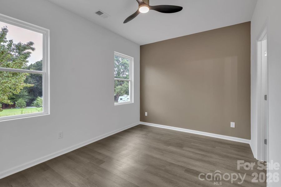 Spacious, unfurnished interior of a new home in , Shelby (Image 25).