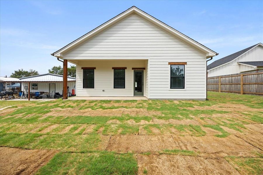 Exterior details and patio area of a home in , Granbury (Image 4). Exterior details and patio area of a home in , Granbury (Image 4).