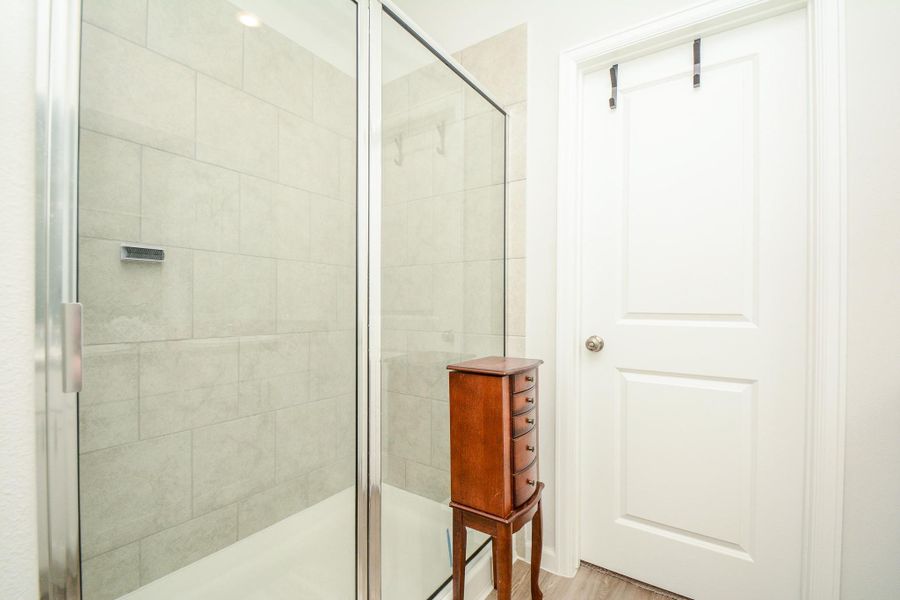 Furnished interior view inside a new home in Granger Pines, Conroe (Image 10).