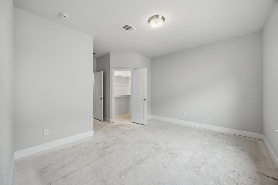 Let the sunlight pour in. This secondary bedroom feels anything but secondary with its spacious layout, giant closet, and warm energy. Let the sunlight pour in. This secondary bedroom feels anything but secondary with its spacious layout, giant closet, and warm energy.