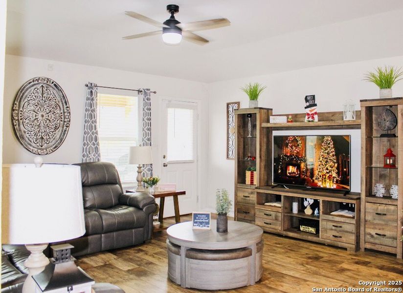 Furnished interior view inside a new home in Solana Ridge, San Antonio (Image 9).