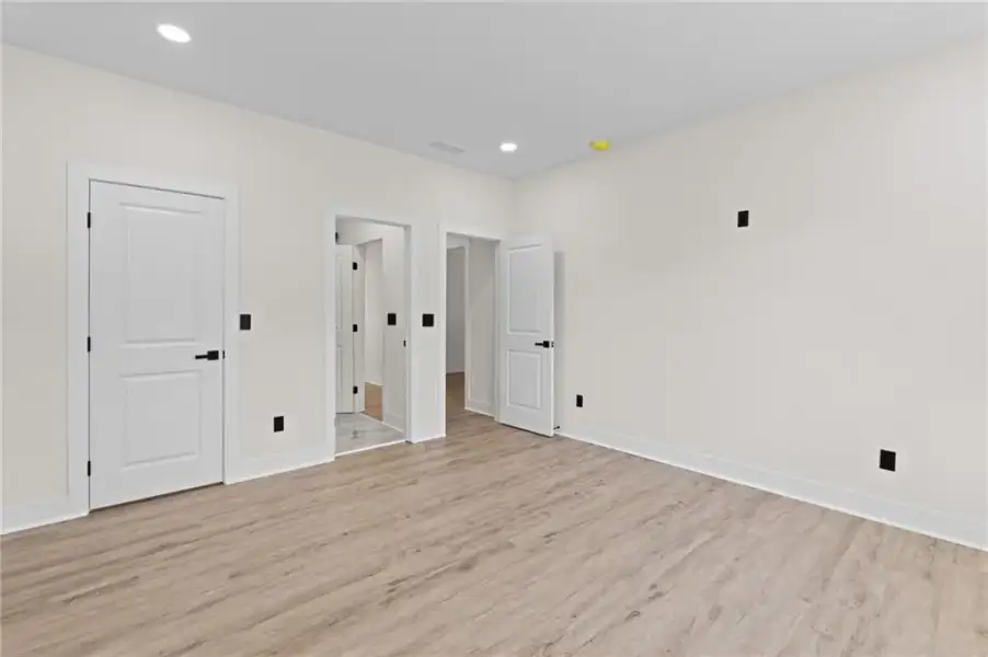 Spacious, unfurnished interior of a new home in , McDonough (Image 19).