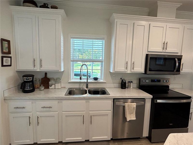 Furnished interior view inside a new home in , Lake Placid (Image 3).
