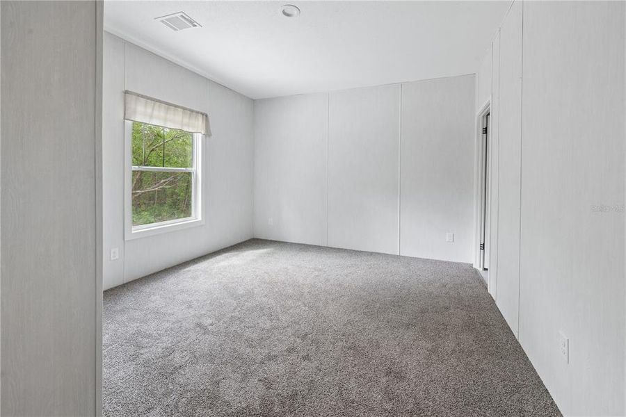 Spacious, unfurnished interior of a new home in , Starke (Image 17).