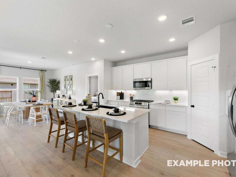 Representative furnished interior of a home built from the The Everett C, 3-Car Garage by Davidson Homes LLC in River Ranch Meadows, Dayton (Image 7). Representative furnished interior of a home built from the The Everett C, 3-Car Garage by Davidson Homes LLC in River Ranch Meadows, Dayton (Image 7).