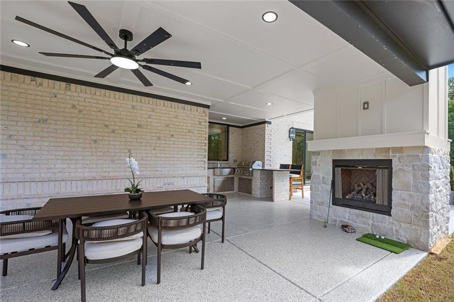 Exterior details and patio area of a home in , Lawrenceville (Image 29).