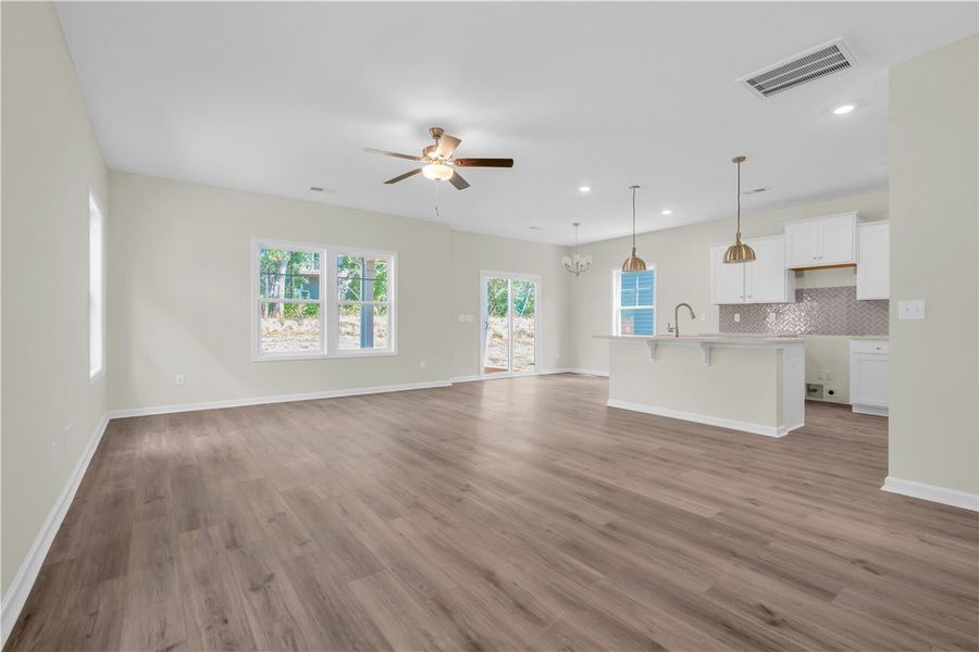 Spacious, unfurnished interior of a new home in Brownstone Park, Easley (Image 10).