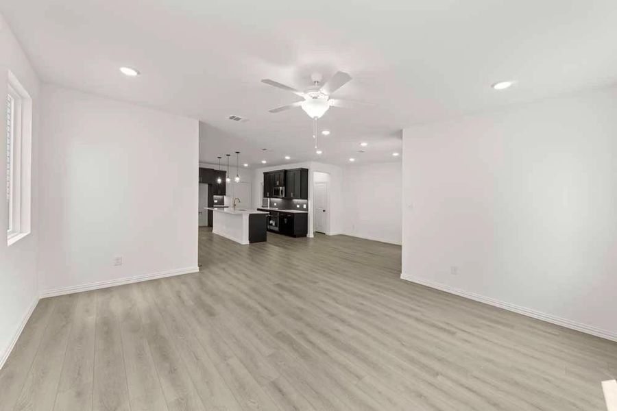 Spacious, unfurnished interior of a new home in Sereno Oaks at Buckner Terrace, Dallas (Image 27). Spacious, unfurnished interior of a new home in Sereno Oaks at Buckner Terrace, Dallas (Image 27).