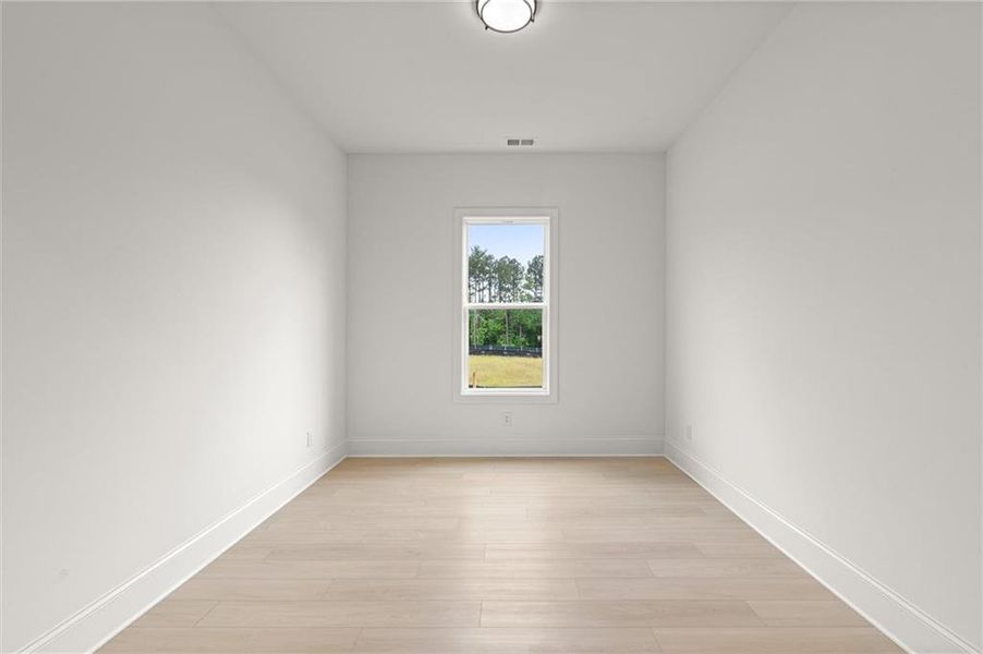 Spacious, unfurnished interior of a new home in The Reserve at Bells Ferry, Kennesaw (Image 38).