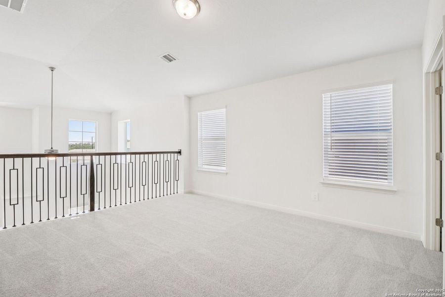 Spacious, unfurnished interior of a new home in Thomas Pond, San Antonio (Image 23). Spacious, unfurnished interior of a new home in Thomas Pond, San Antonio (Image 23).