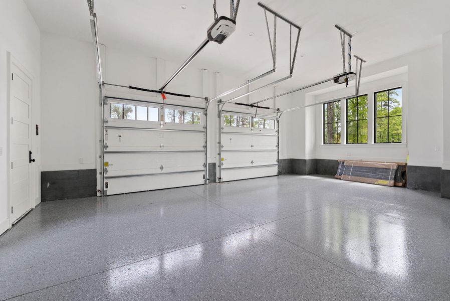 Spacious, unfurnished interior of a new home in , Ravenel (Image 41).