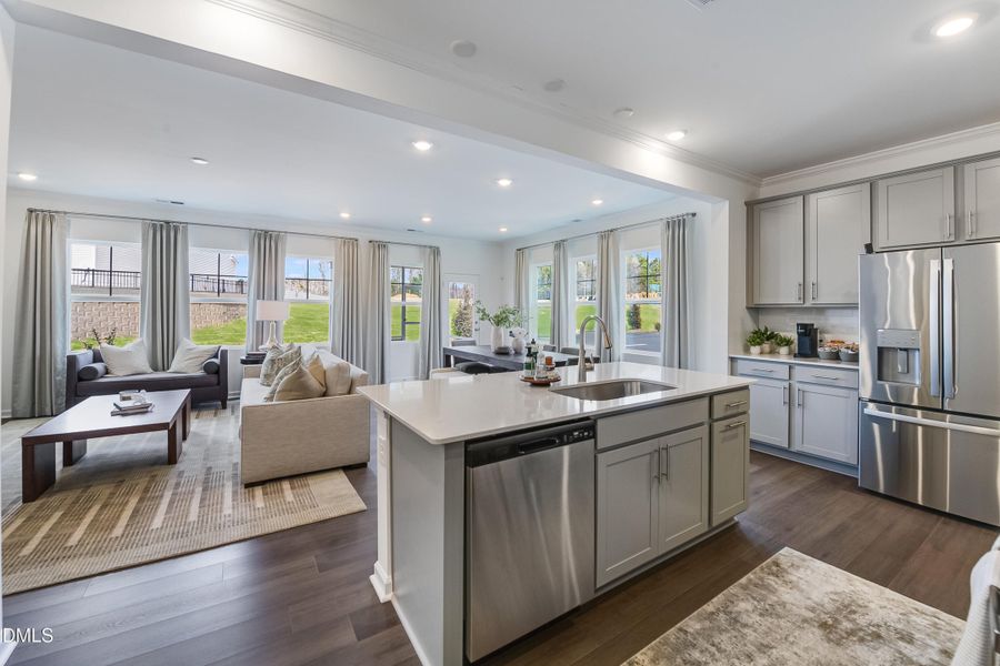 SUN_SherriDowns_Pic_Chadwick_06